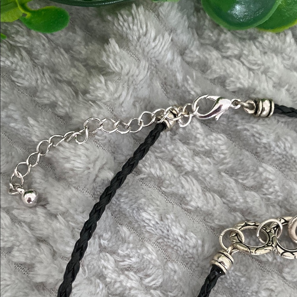 Elegant Beaded Necklace and Bracelet Set - Picture 4 of 6